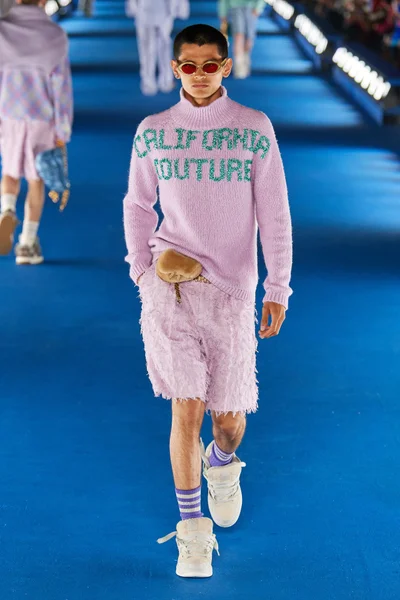 Look 12